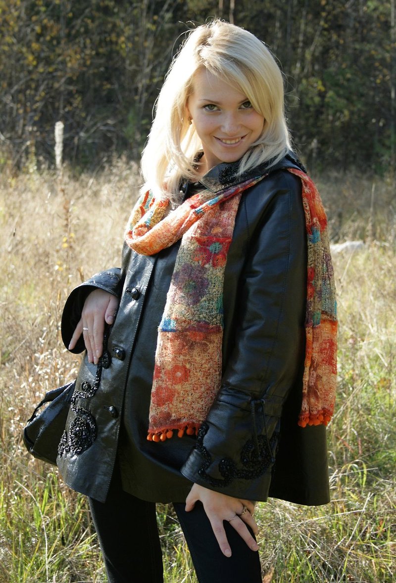 Юленька, 27